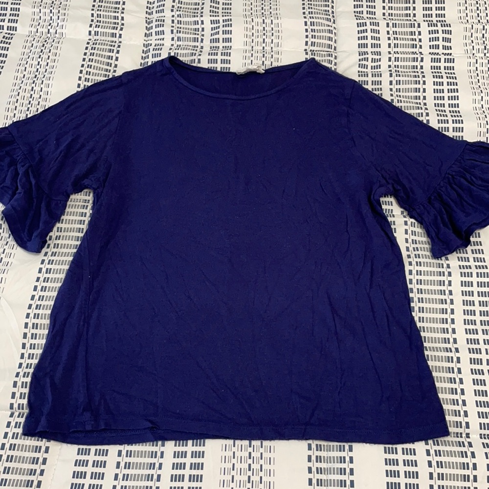 Ruffle sleeve blue top